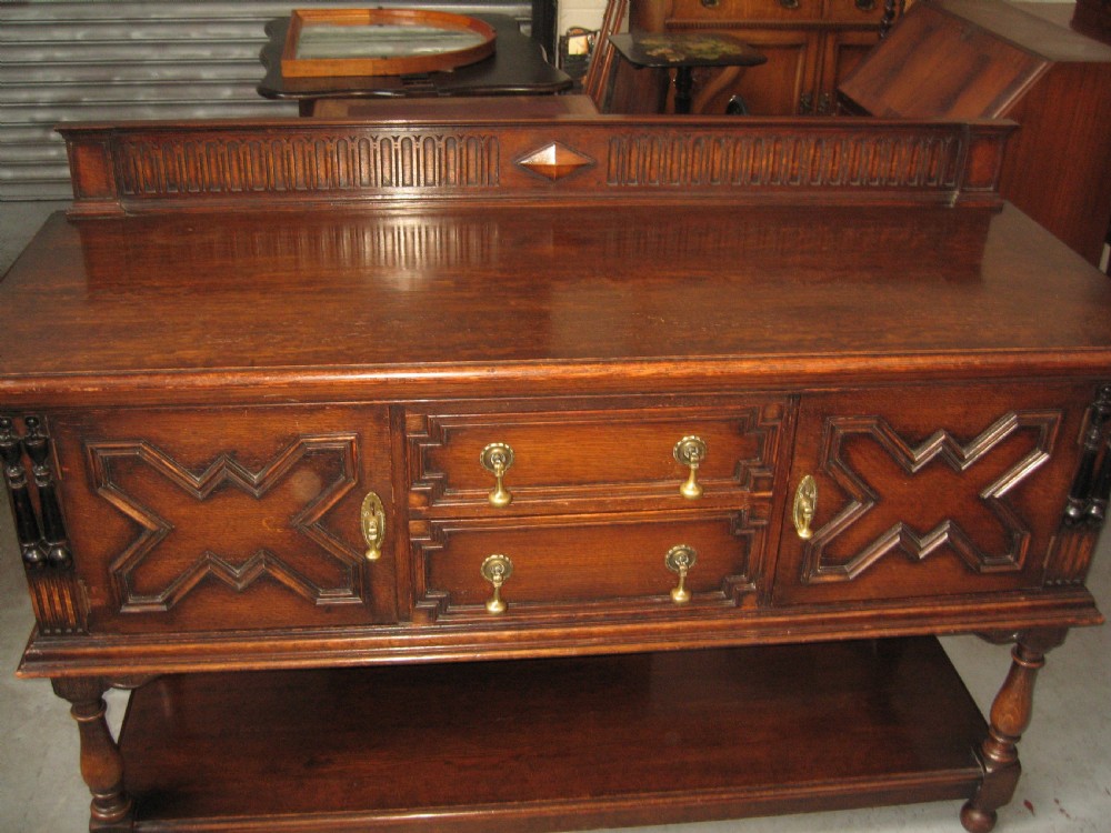 Oak sideboard dresser by Waring and Gillows View VIII