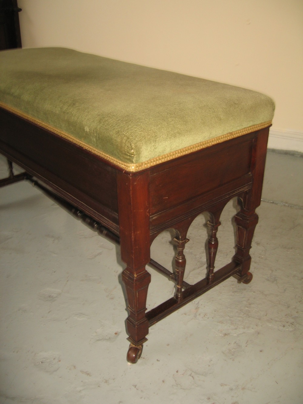 Mahogany piano duet stool View III