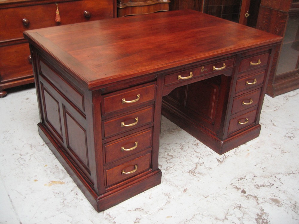 Mahogany knee hole desk View II