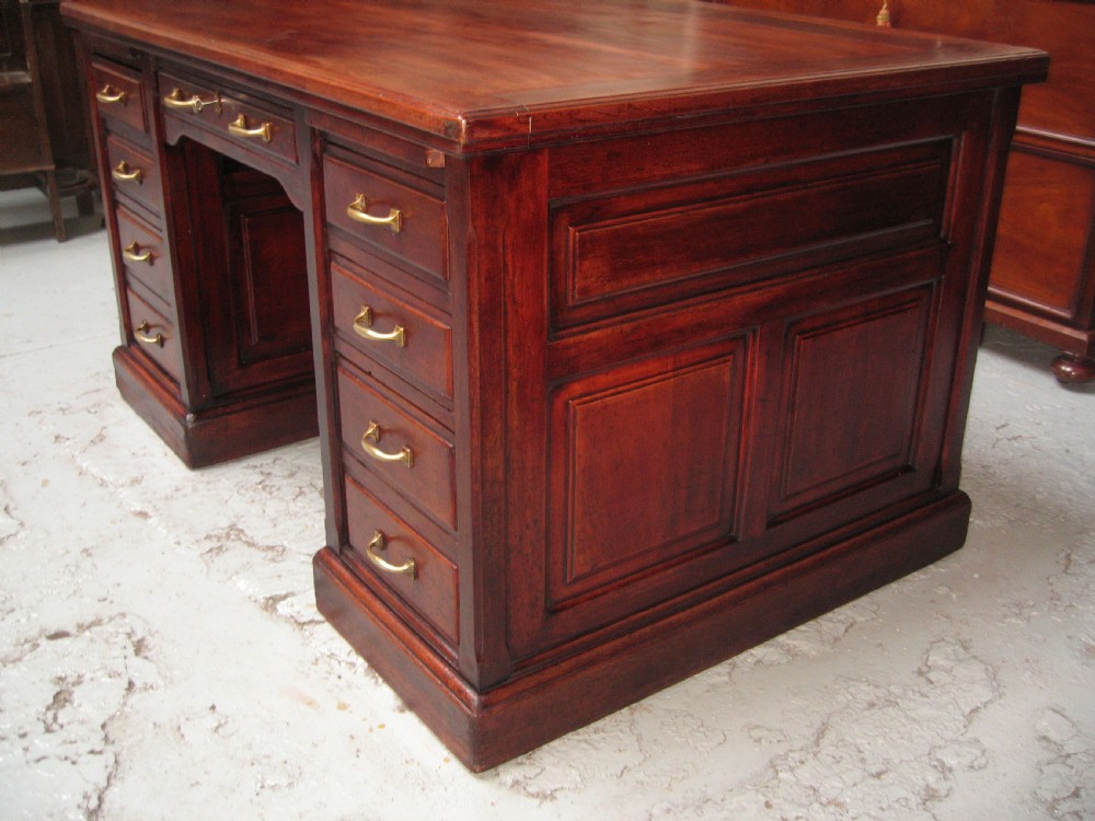 Mahogany knee hole desk View VII