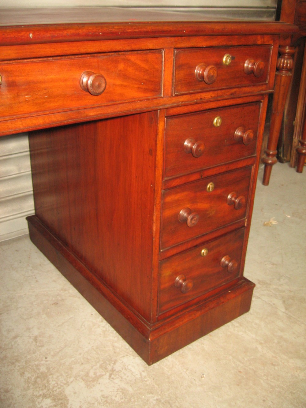 Victorian mahogany desk View X