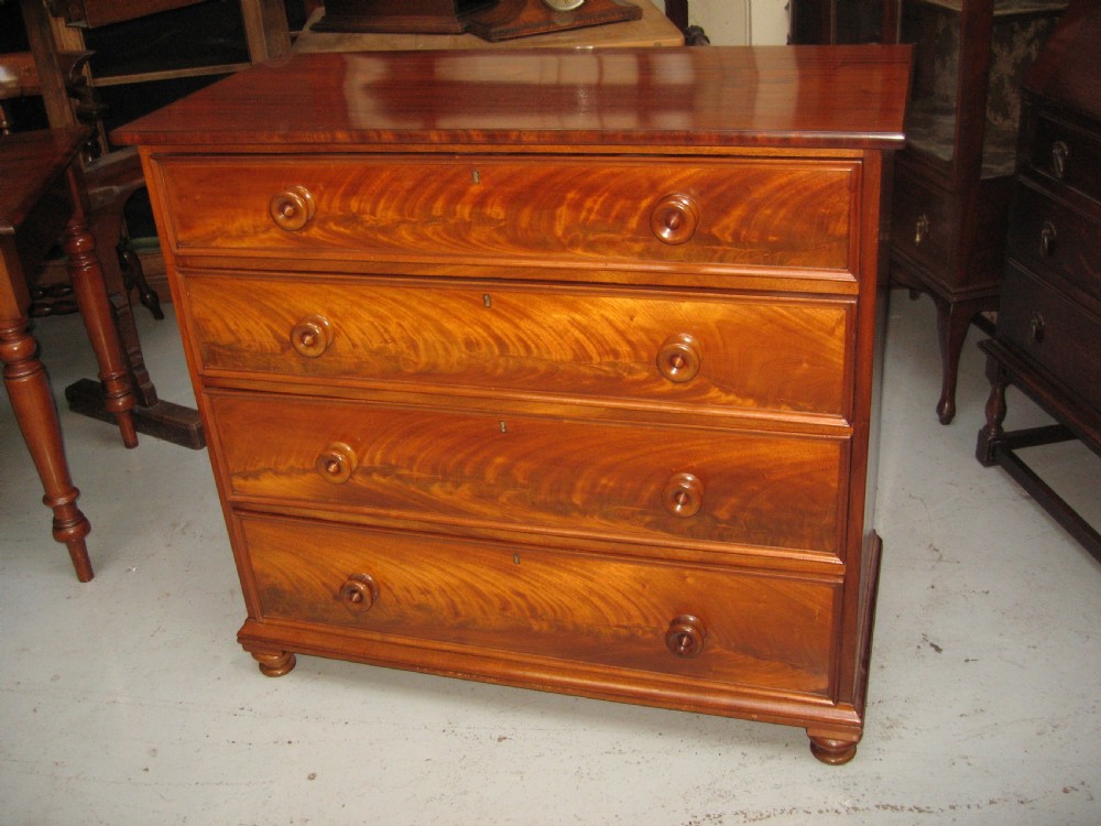 Good Victorian period  mahogany chest drawers