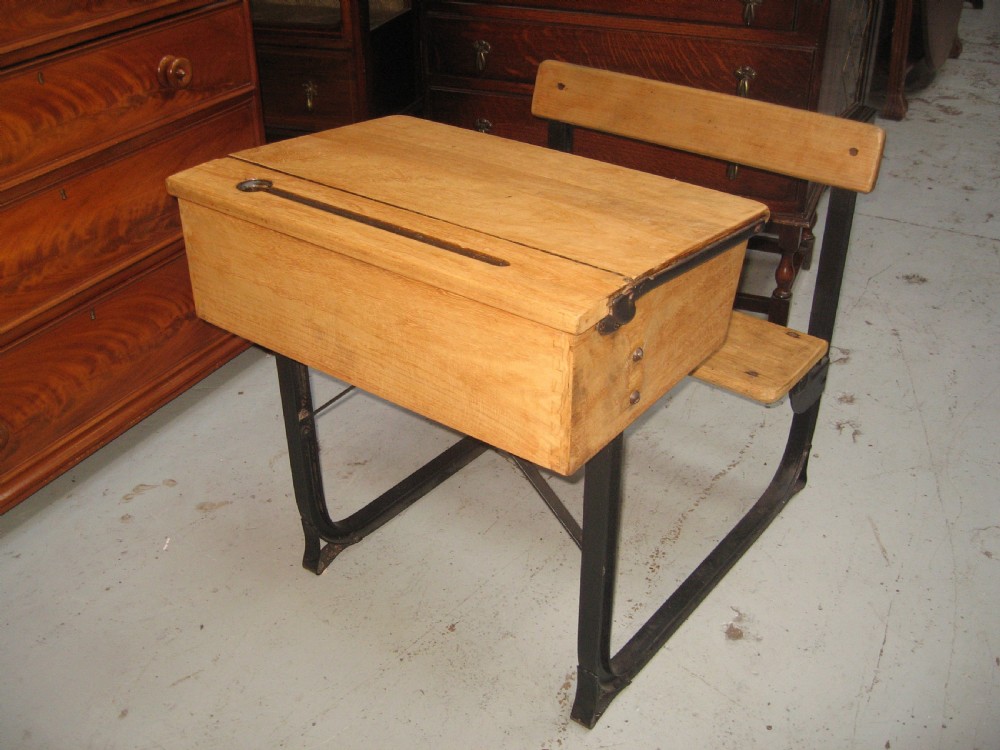 Childs old school desk View VII