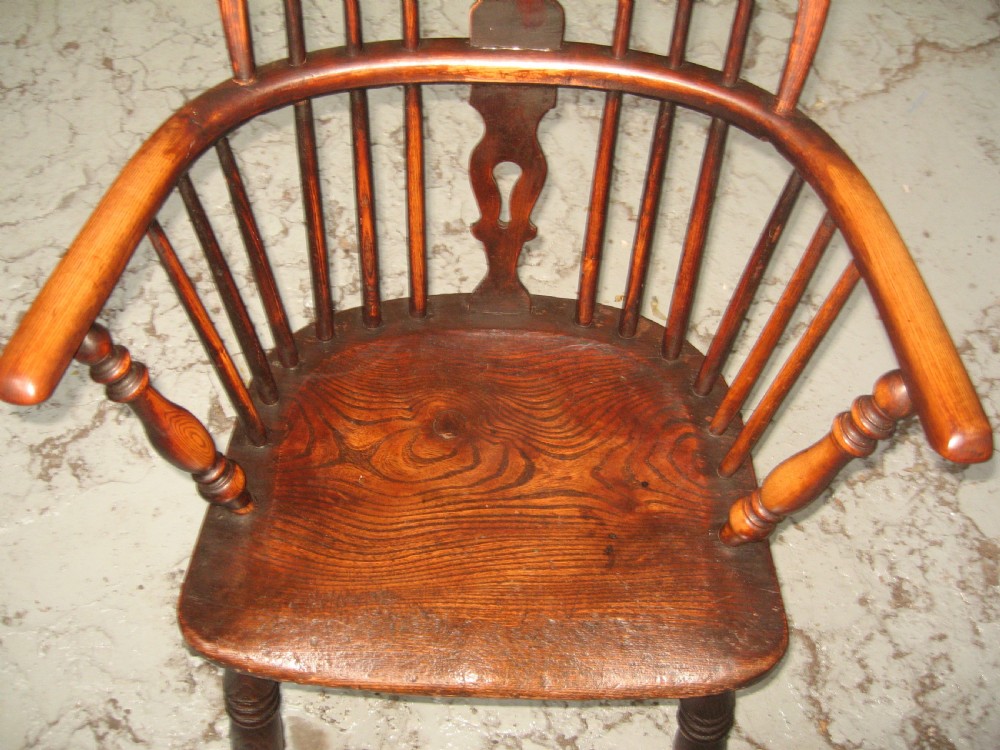 19TH  century ash and elm  low  windsor chair View IV