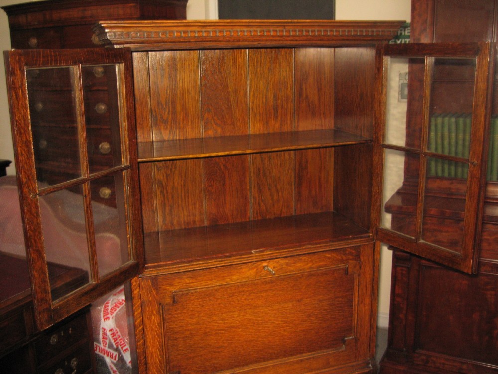 Oak bookcase and writing desk View VIII