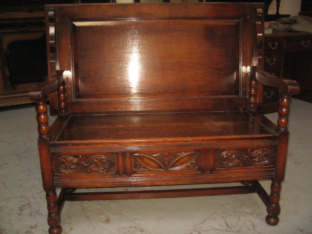 Oak   monks lid bench seat