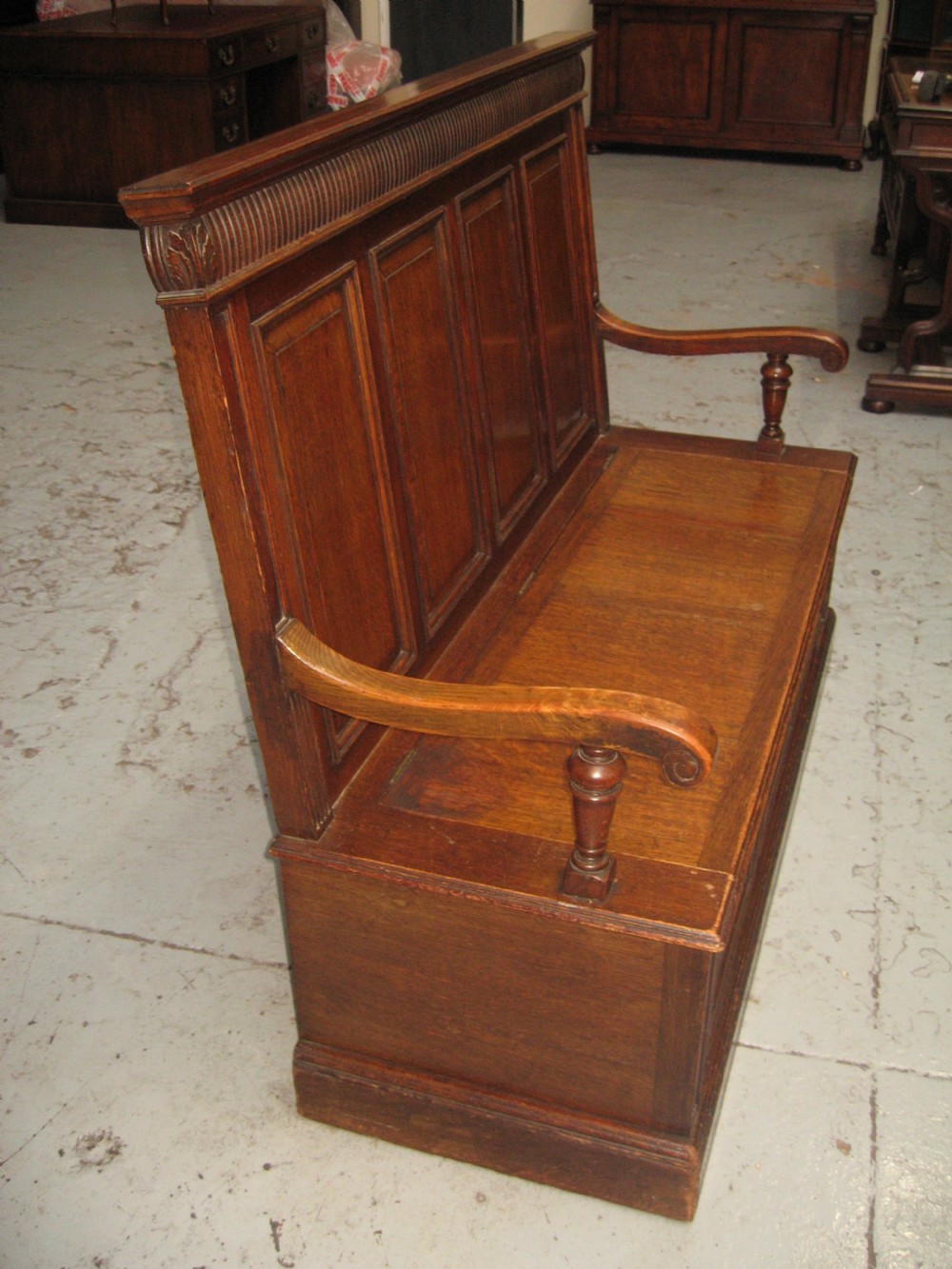 oak bench seat View III