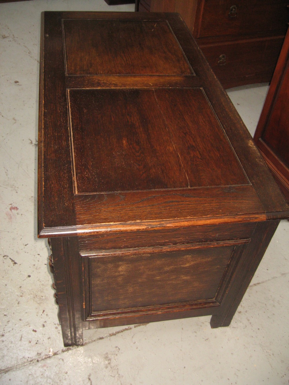  Jacobean  style Oak lid kist box  View IV