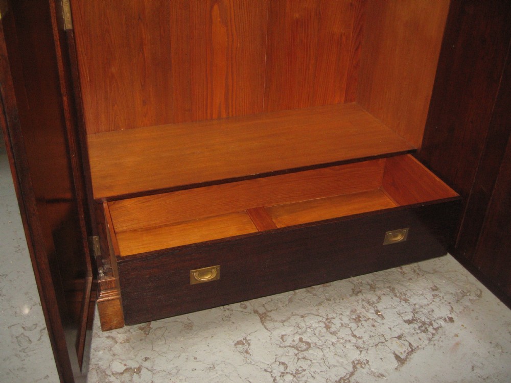 Large oak three door wardrobe View VII
