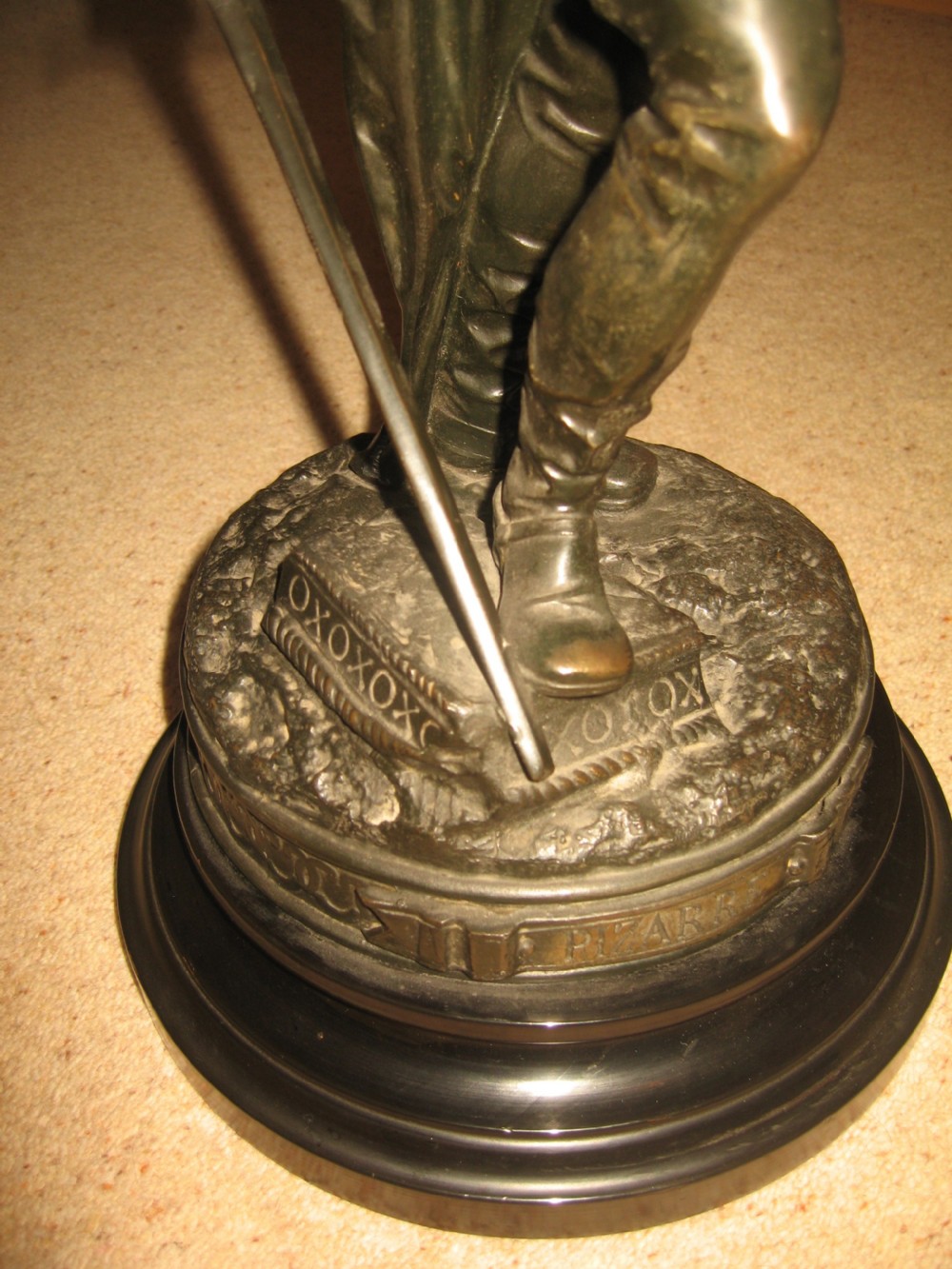 Pair of 19th century metal figures  soldiers View X