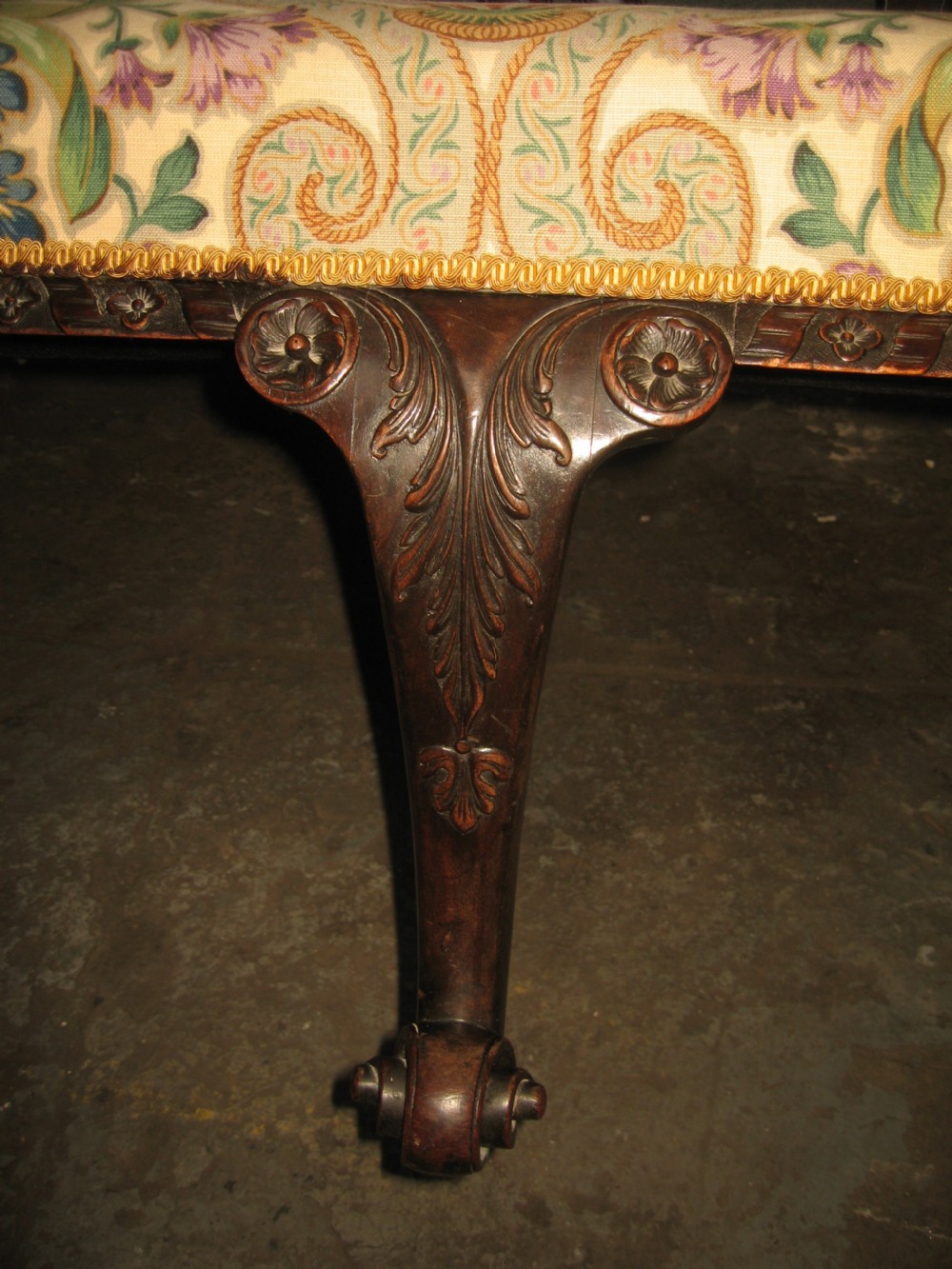 Antique Georgian  style mahogany sofa couch View VII