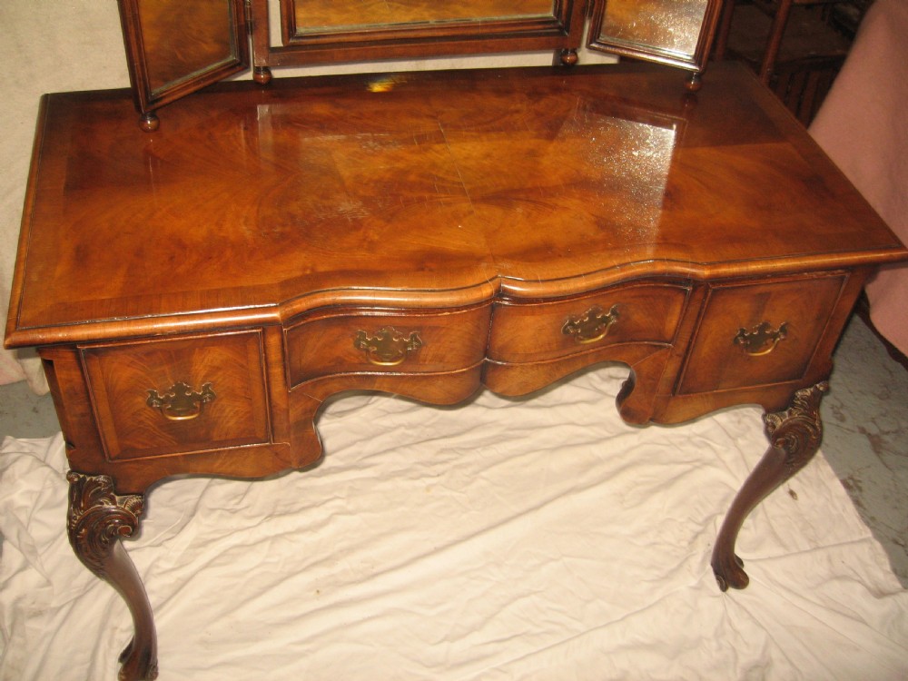 Burr walnut Queen anne style dressing table View II