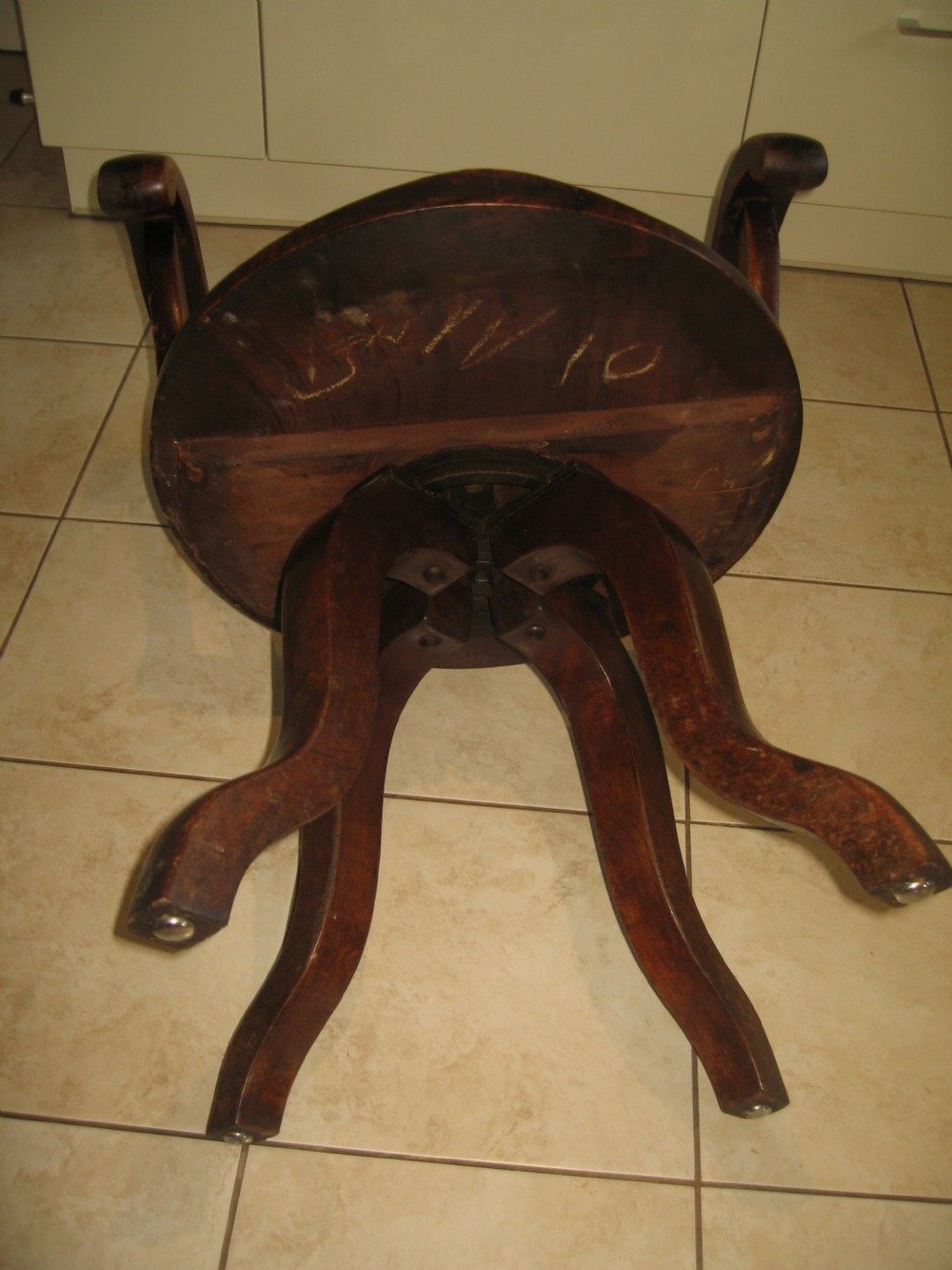 Late Victorian swivel office arm chair View VIII