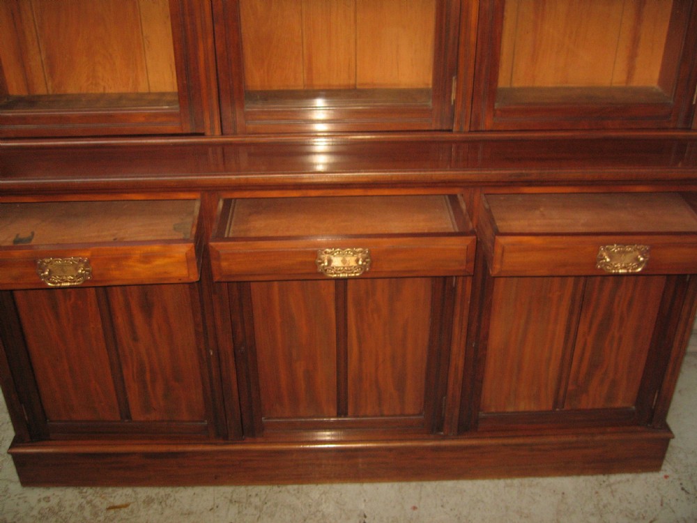 Large mahogany late victorian bookcase View VII