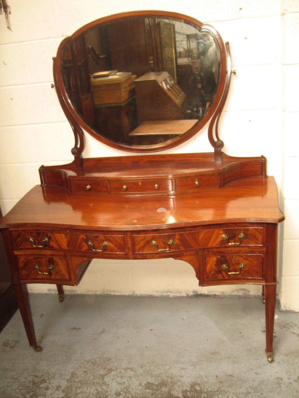 Large mahogany dressing table