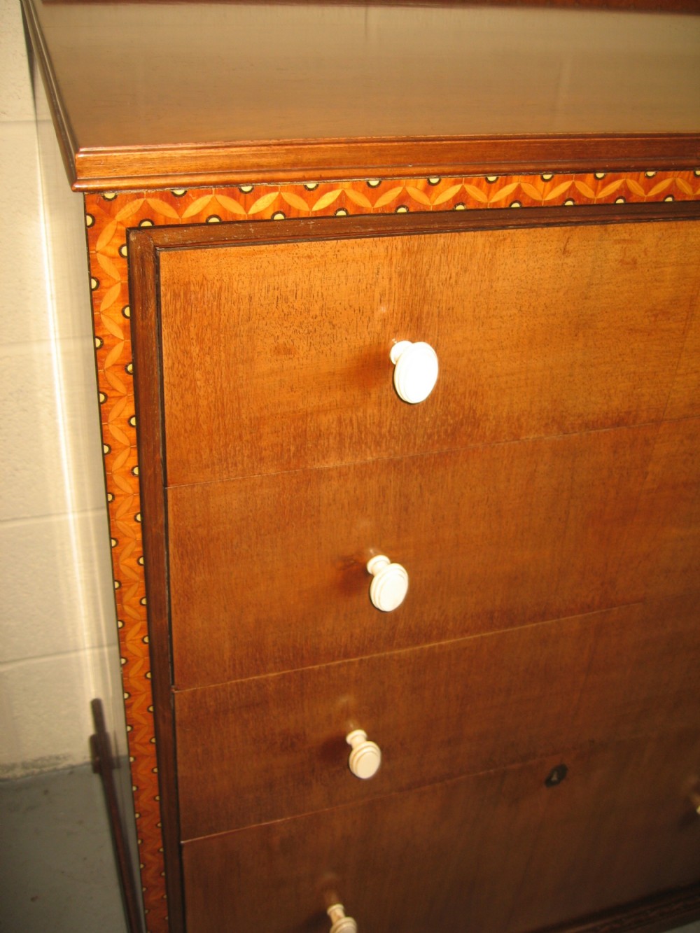 Art Deco period    chest and shoe storage View VI