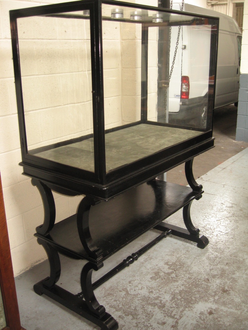 Shop  display show case 