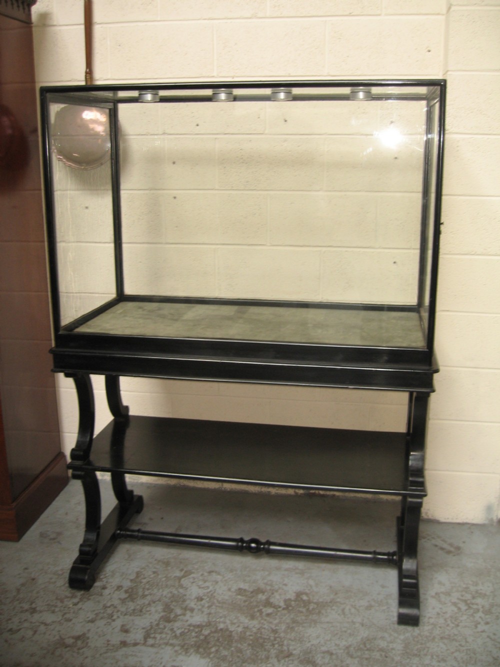 Shop  display show case  View II