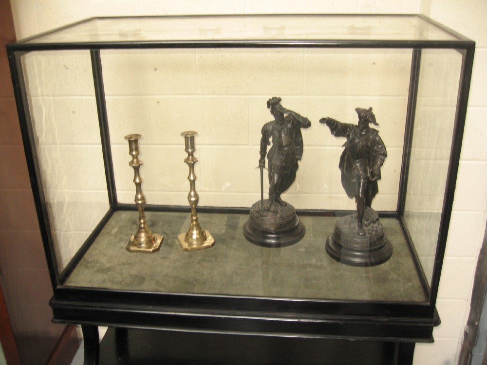 Shop  display show case  View VIII