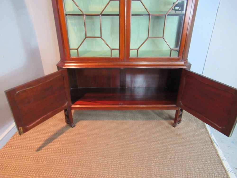 Attractive  Chippendale style display cabinet  View VII