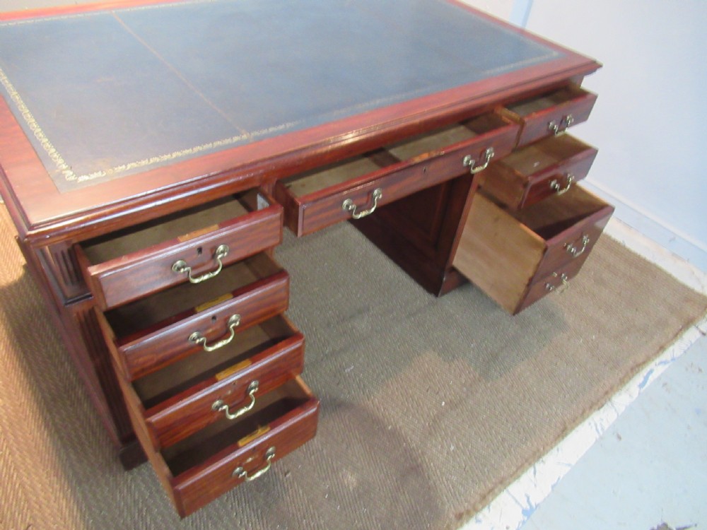 Mahogany knee hole desk  View VIII