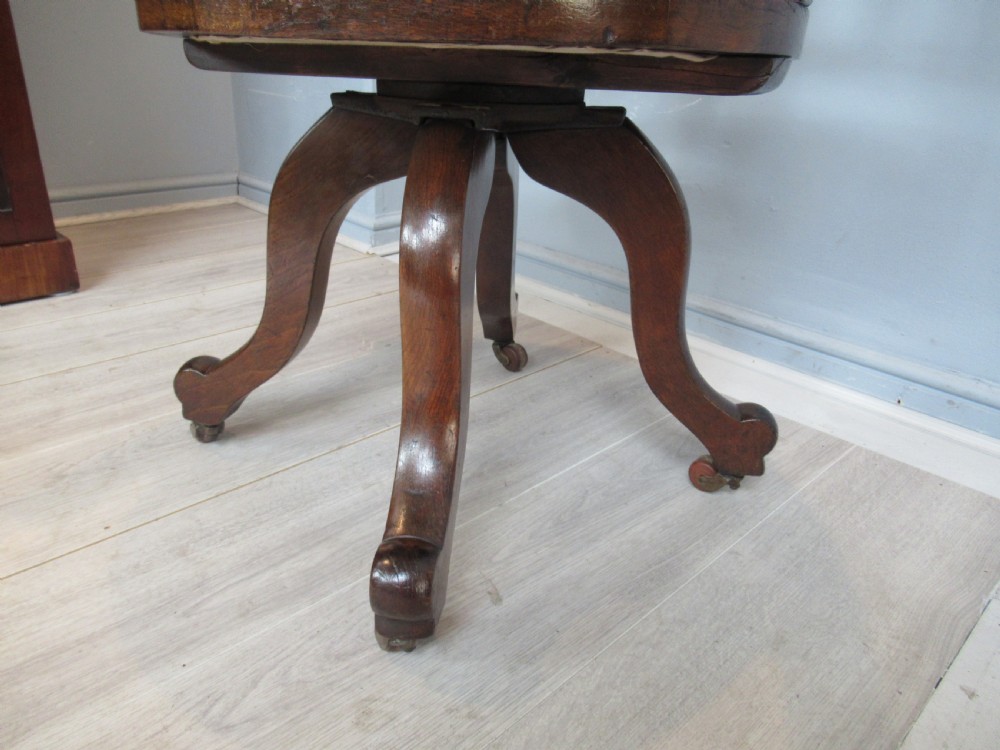 Late victorian oak swivel desk arm chair View IV
