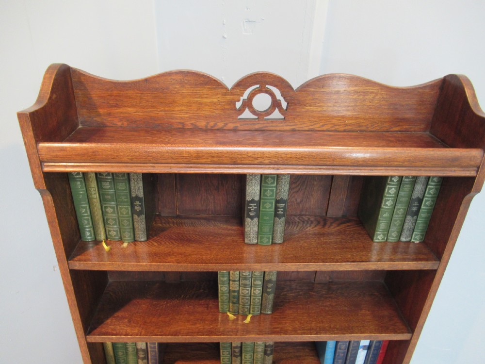 Oak open bookcase View II
