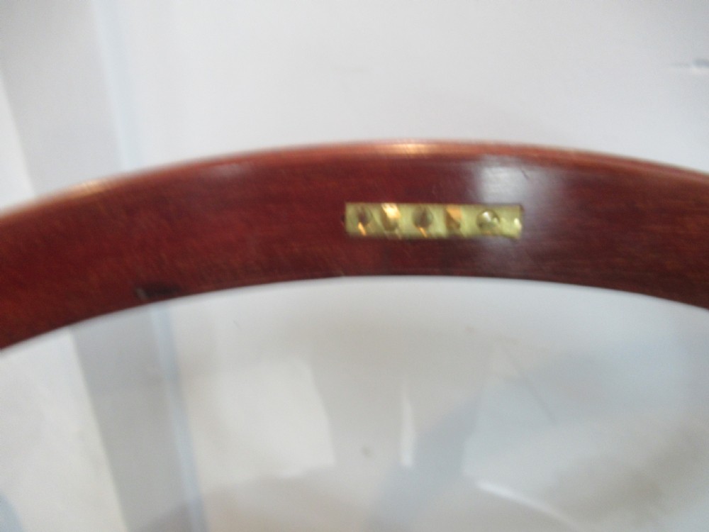 oval mahogany bijouterie display show case View VII