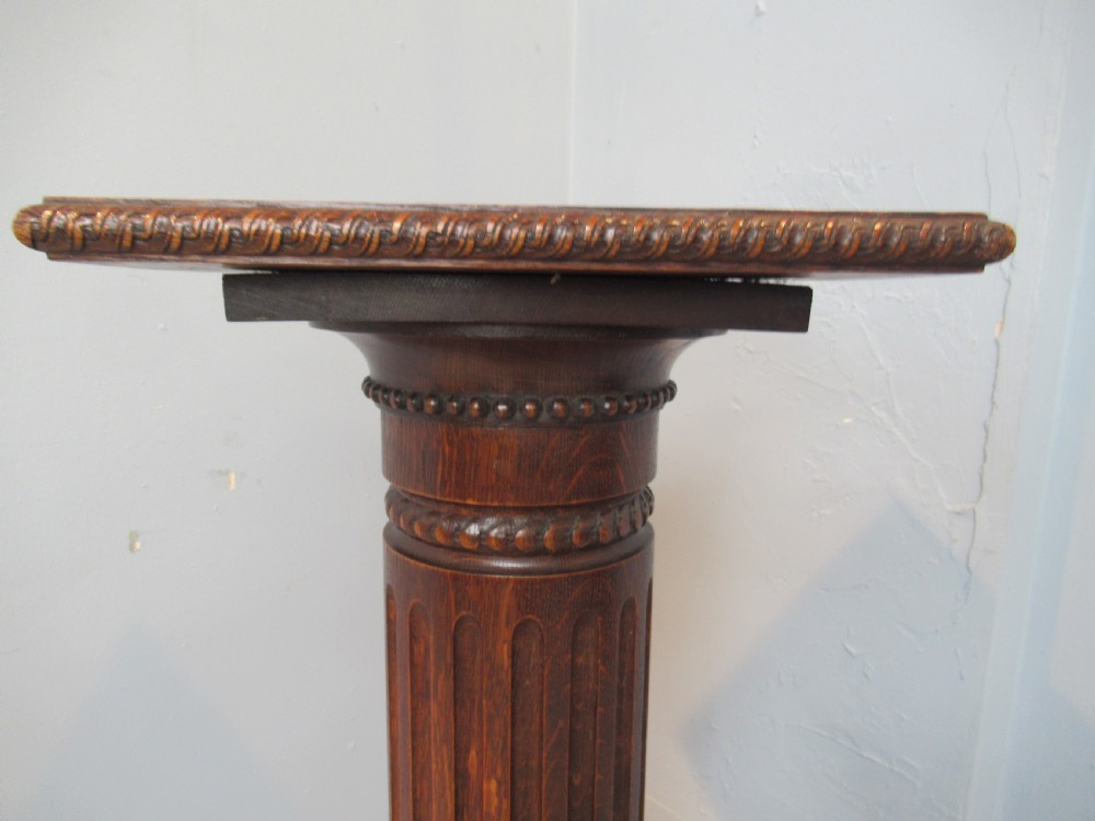 Oak display pedestal  stand View IV