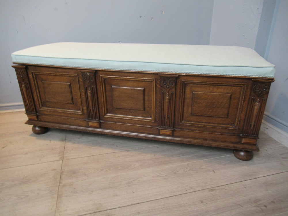 Long oak bedding box