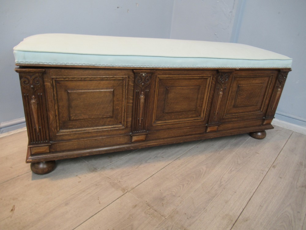 Long oak bedding box View VIII