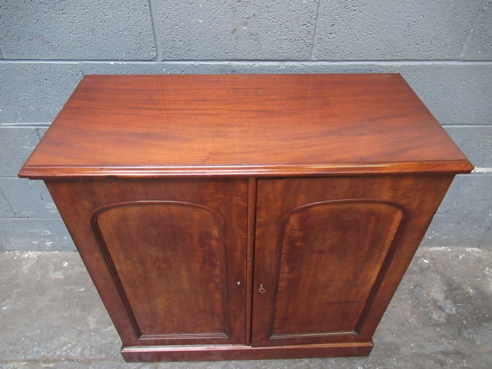 Victorian mahogany ten drawer fitted  cupboard View IV
