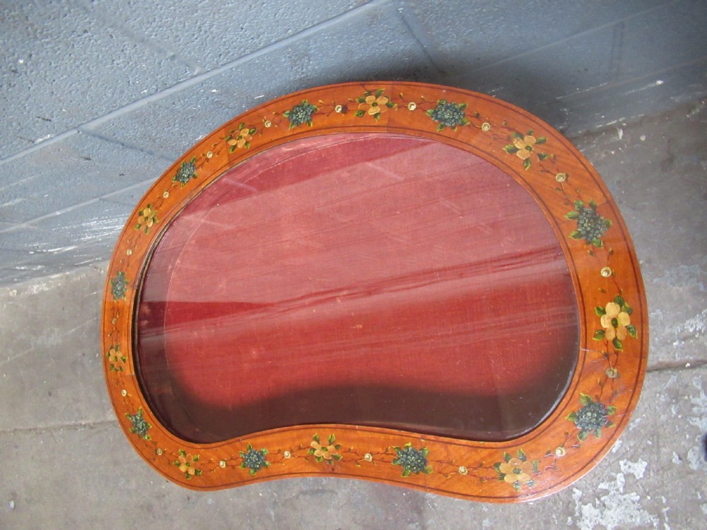 Walnut  kidney shaped  Bijouterie   show case display View II