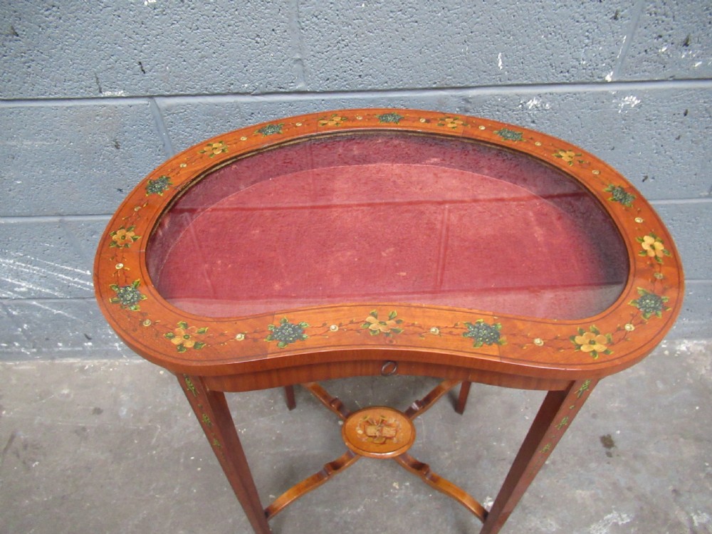 Walnut  kidney shaped  Bijouterie   show case display View VIII