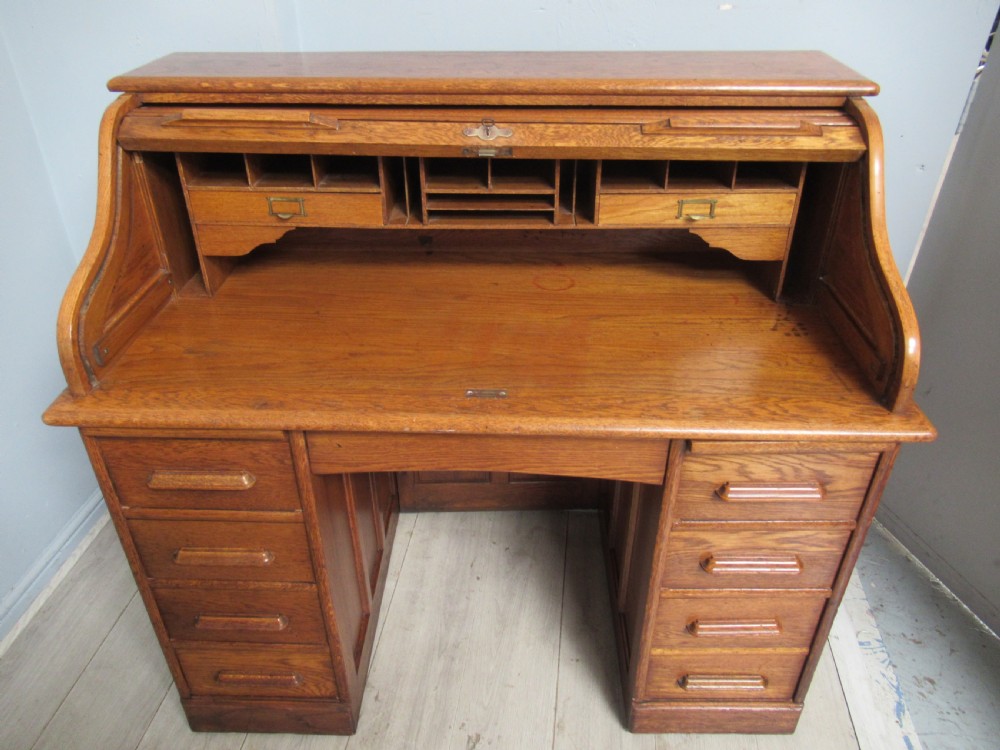 Oak roll top desk View IV