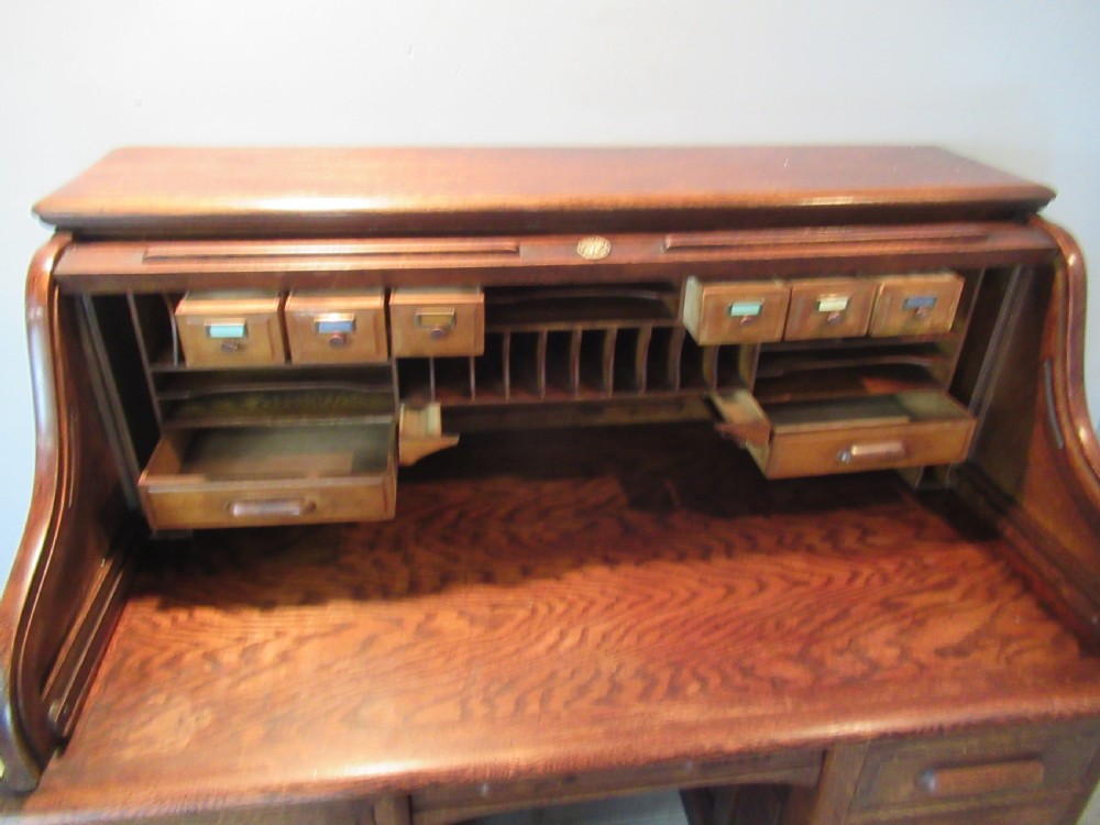 Large oak roll top desk View IX