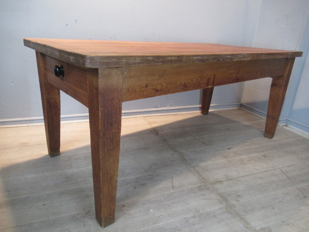antique pine dining table View IV