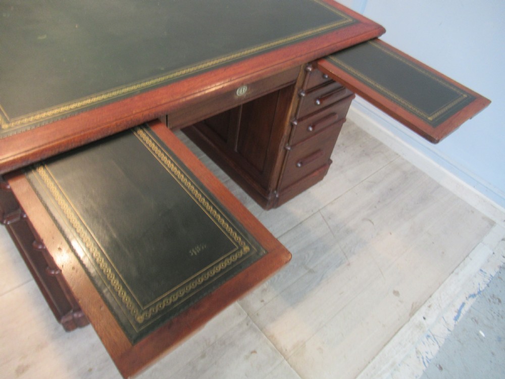 American made walnut desk View VIII