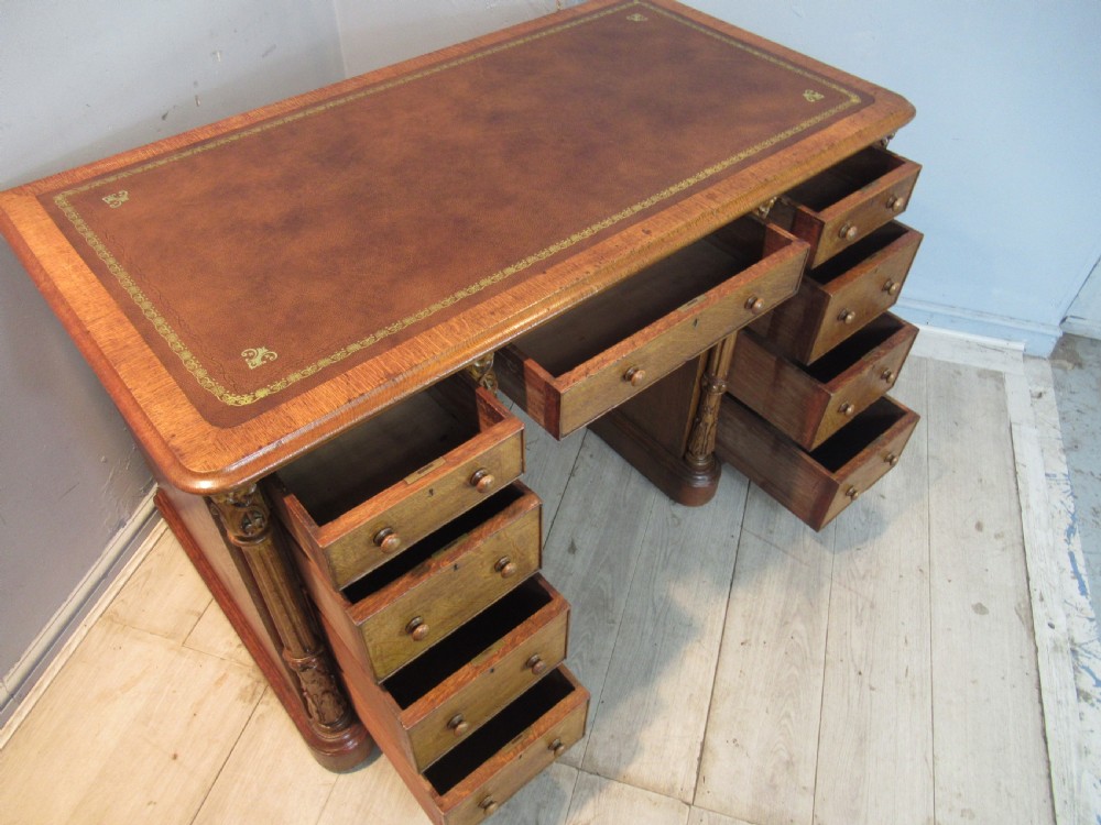 Victorian period oak knee hole   desk View XI