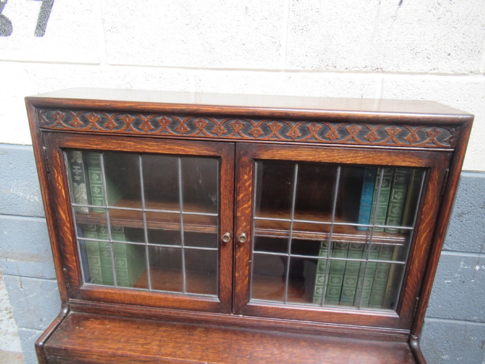 1920s oak leaded glass bookcase View V