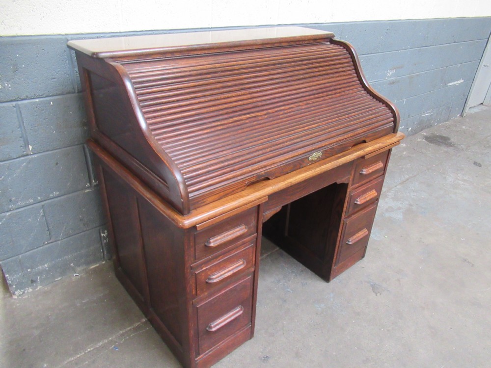 Oak roll top desk by Angus  makers View VI