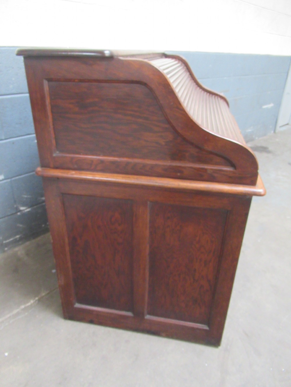 Oak roll top desk by Angus  makers View VIII