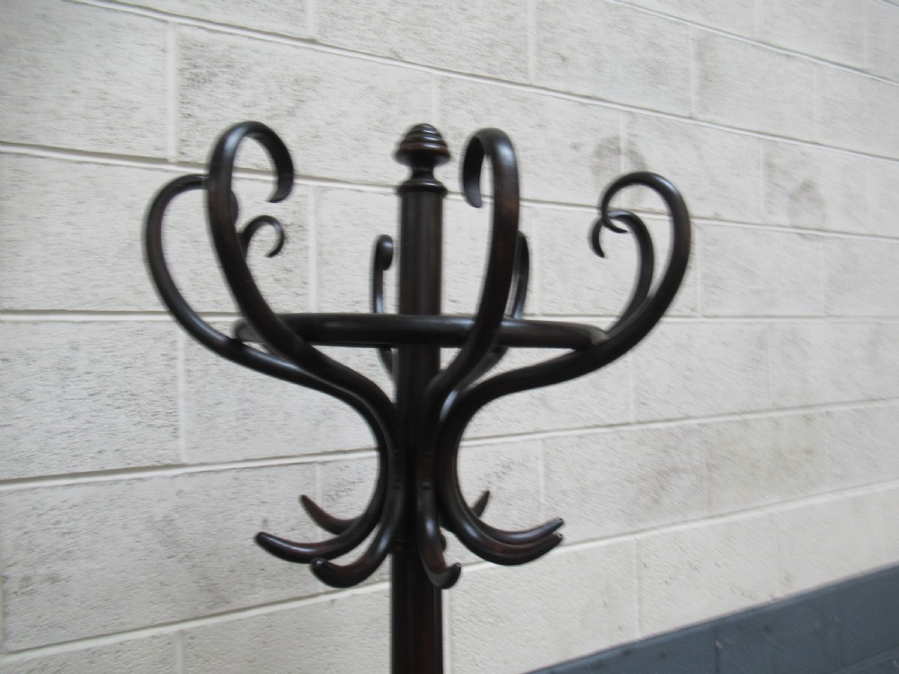 Bent wood hat and coat stand View III