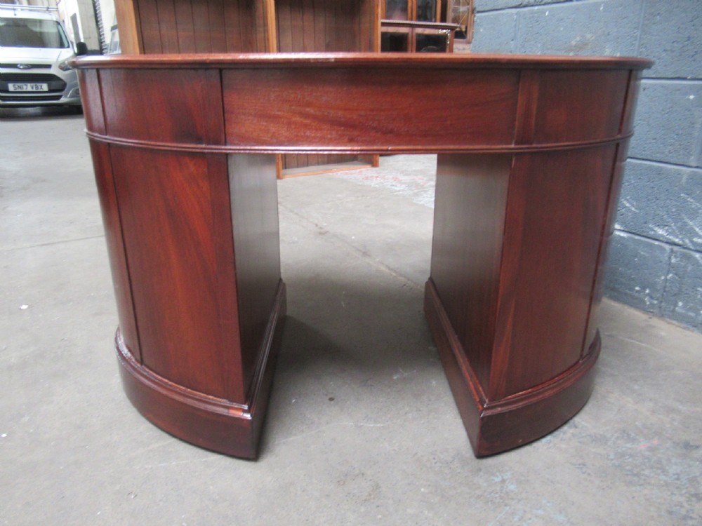 Edwardian mahogany kidney shaped knee hole desk View V