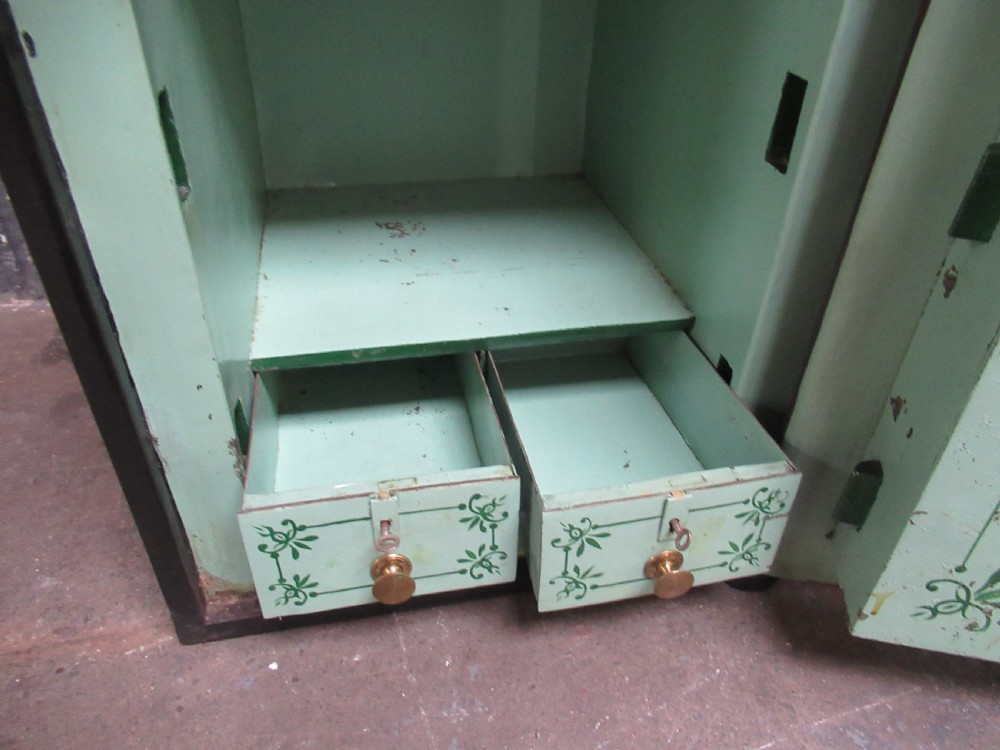 Antique iron  safe View VIII