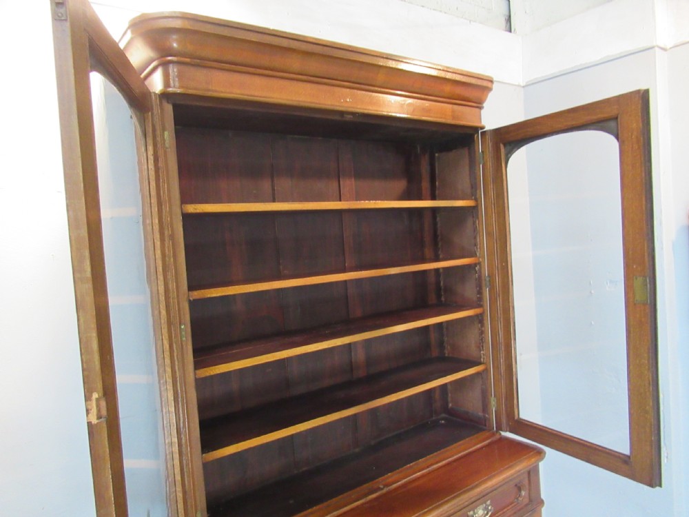 Victorian oak cupboard bookcase View VIII