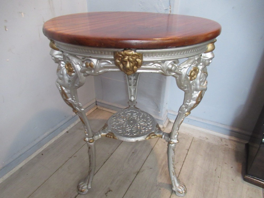 Britannia cast iron pub table