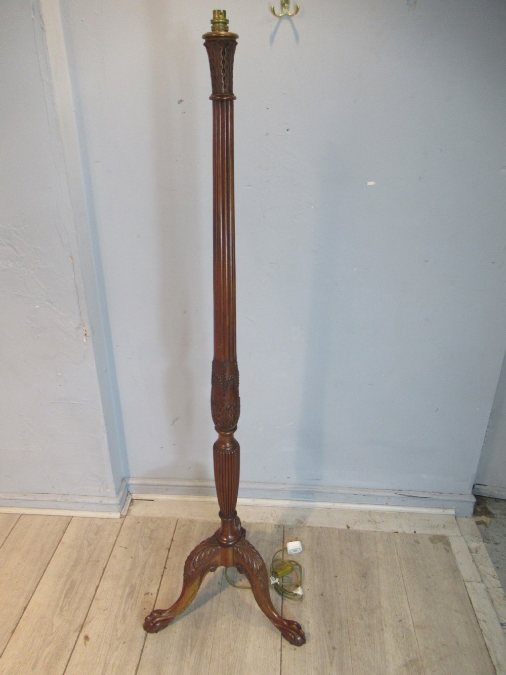 Chippendale style mahogany floor standing lamp