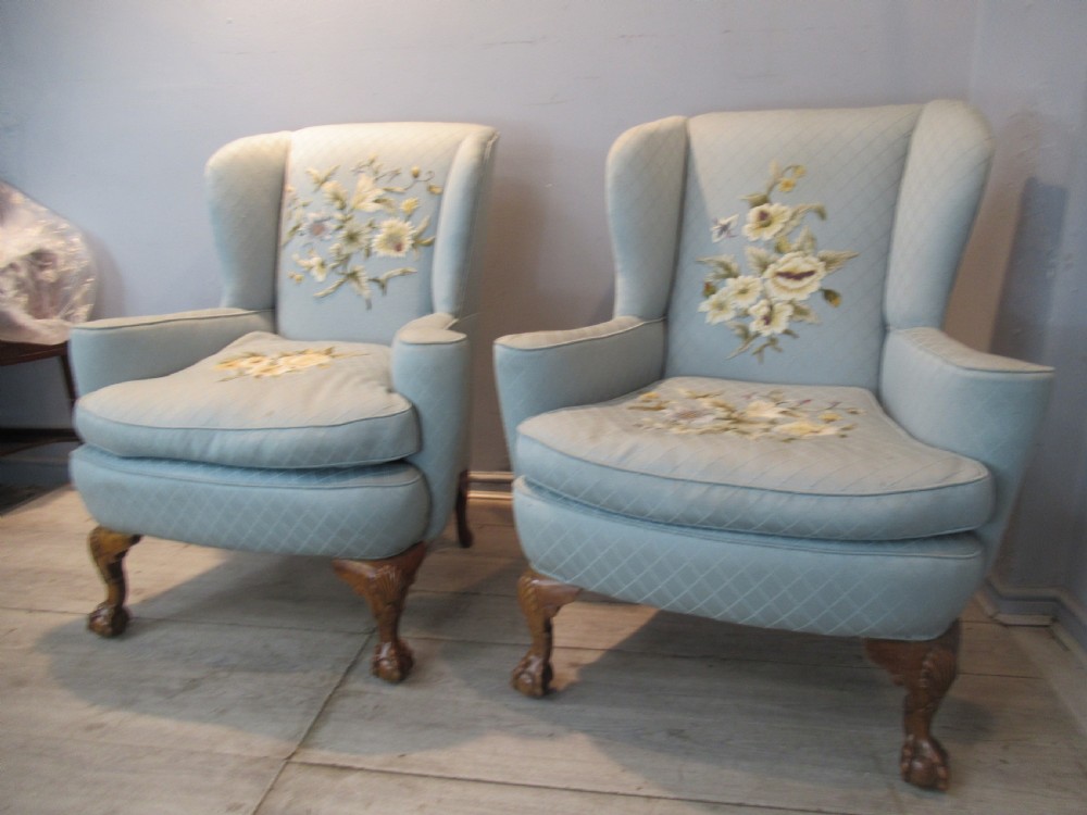 Pair of country house wing arm chairs View III