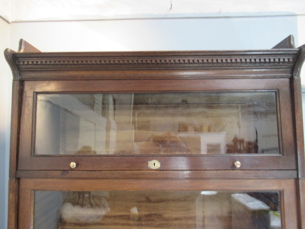LEBUS   Oak  six tier bookcase View III